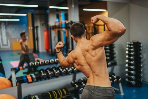 Fettverbrennungstabletten im Bodybuilding: Effektiv oder riskant? Fettverbrennungstabletten im Bodybuilding: Effektiv oder riskant?